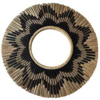 Mendong mirror with cotton decoration.